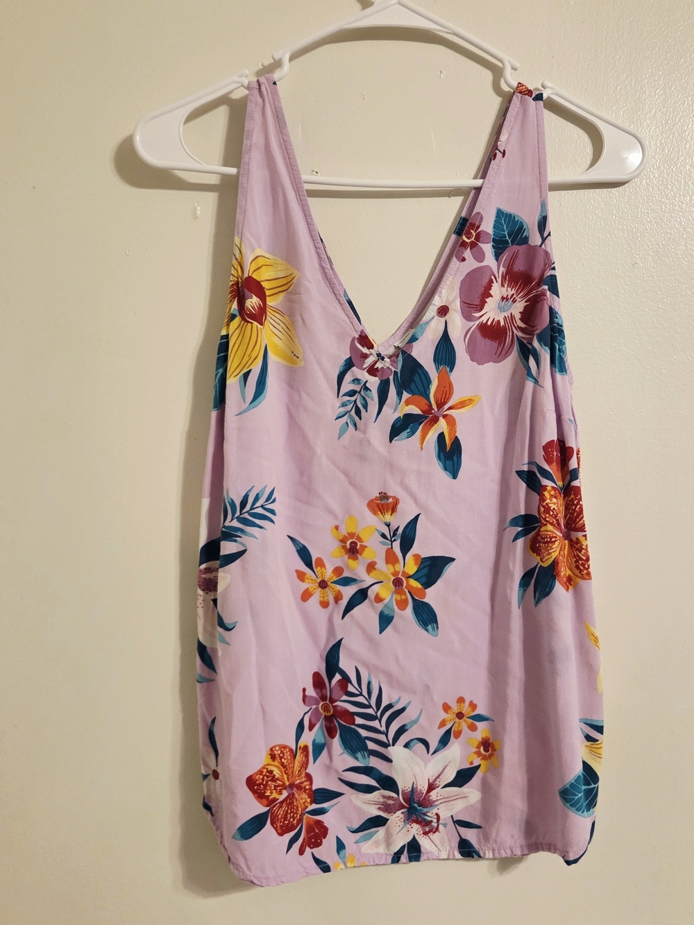 Old Navy Lavender Floral V-Neck Cami